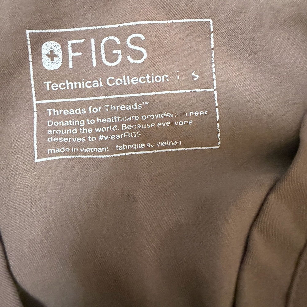 Figs Women's Brown Scrub Set - Picture 2 of 3